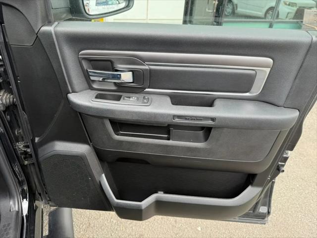 2022 Ram 1500 Classic Warlock Crew Cab 4x4 5'7" Box