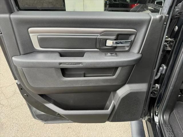 2022 Ram 1500 Classic Warlock Crew Cab 4x4 5'7" Box