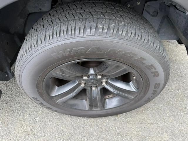 2022 Ram 1500 Classic Warlock Crew Cab 4x4 5'7" Box