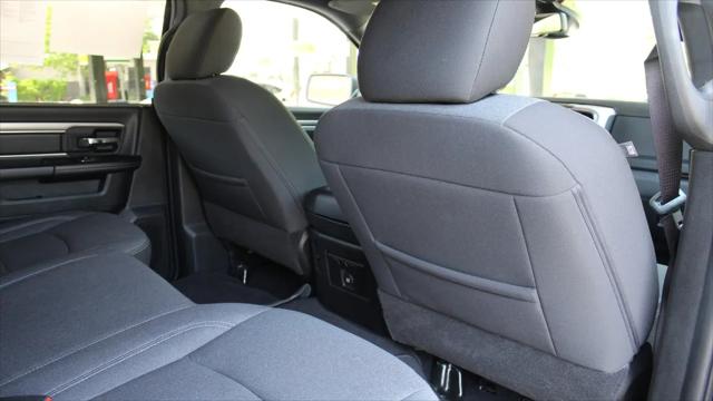 2024 Ram 1500 Classic Warlock Crew Cab 4x4 5'7" Box