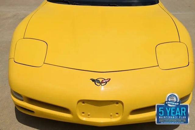 2004 Chevrolet Corvette Base