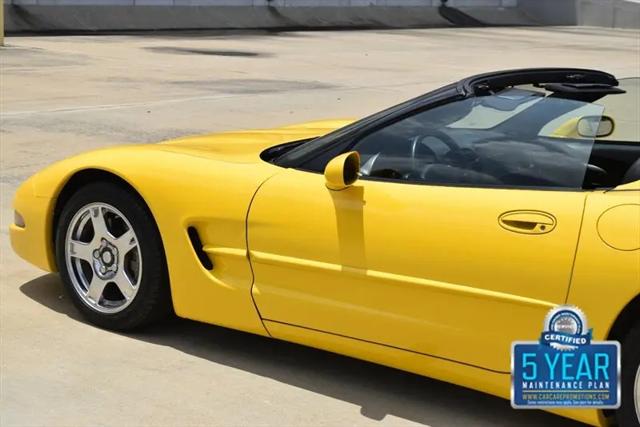 2004 Chevrolet Corvette Base