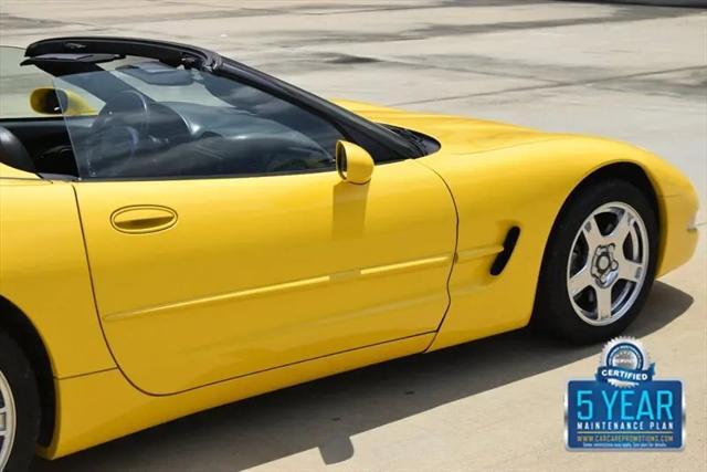 2004 Chevrolet Corvette Base