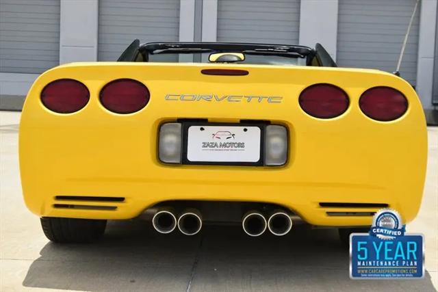 2004 Chevrolet Corvette Base