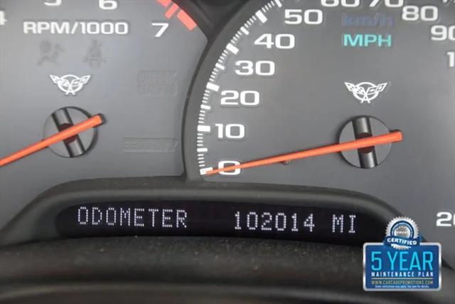 2004 Chevrolet Corvette Base