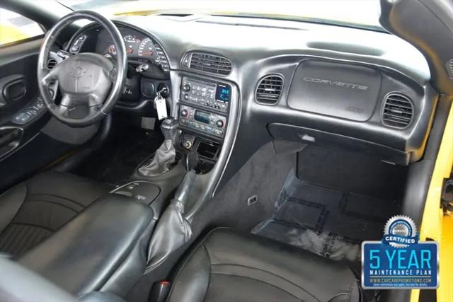 2004 Chevrolet Corvette Base