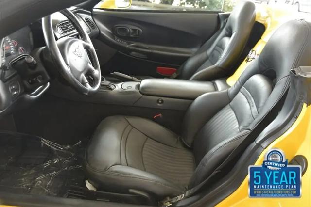 2004 Chevrolet Corvette Base