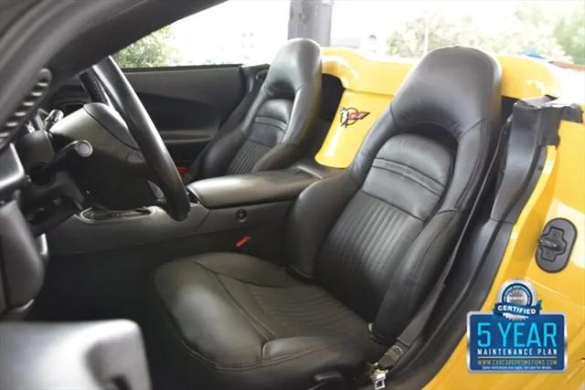 2004 Chevrolet Corvette Base