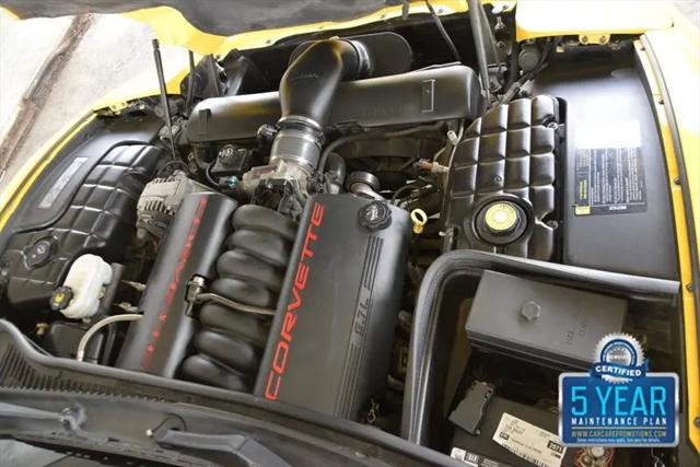 2004 Chevrolet Corvette Base