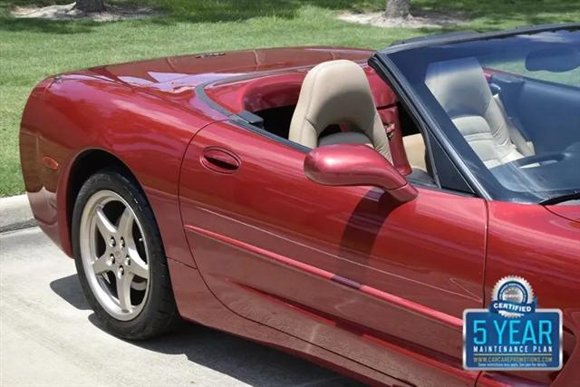 2004 Chevrolet Corvette Base