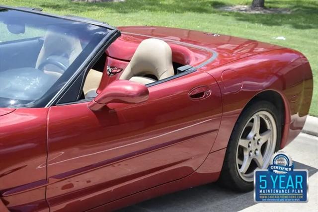 2004 Chevrolet Corvette Base