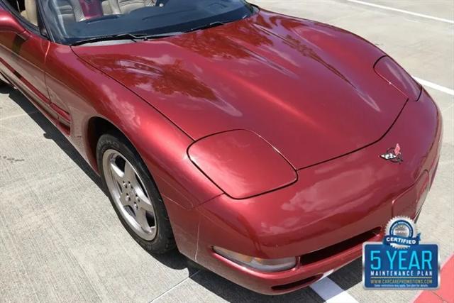 2004 Chevrolet Corvette Base