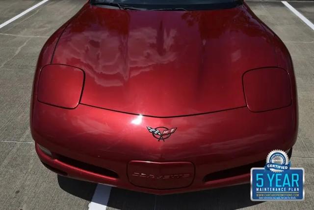 2004 Chevrolet Corvette Base