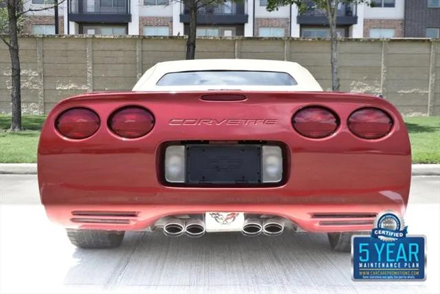 2004 Chevrolet Corvette Base