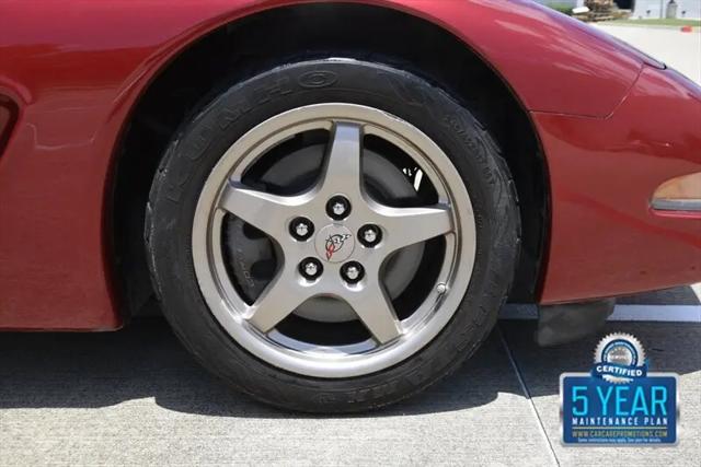 2004 Chevrolet Corvette Base