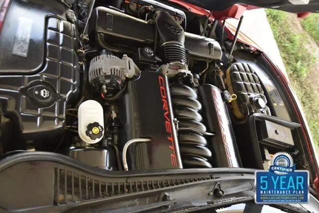 2004 Chevrolet Corvette Base