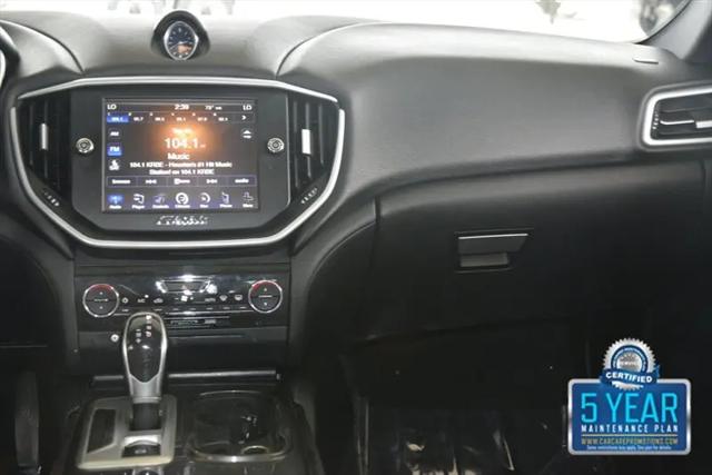 2015 Maserati Ghibli Standard