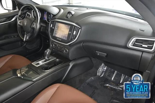 2015 Maserati Ghibli Standard