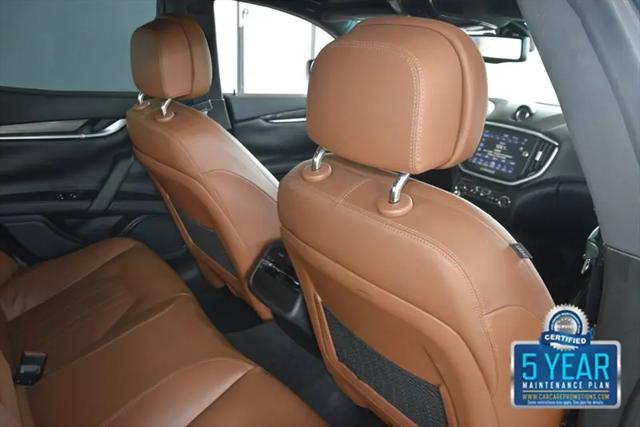 2015 Maserati Ghibli Standard