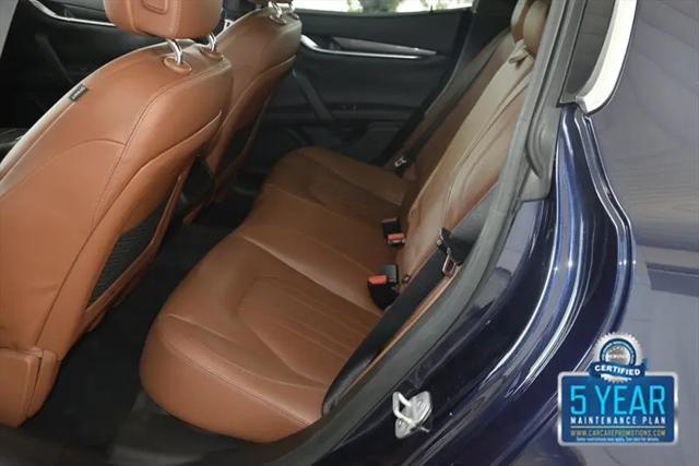 2015 Maserati Ghibli Standard