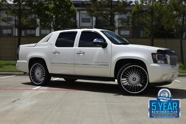 2012 Chevrolet Avalanche LTZ for sale in Stafford, TX