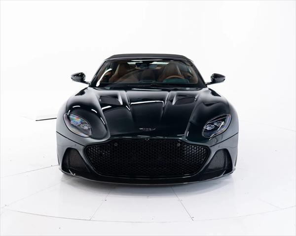 2023 Aston Martin DBS Volante