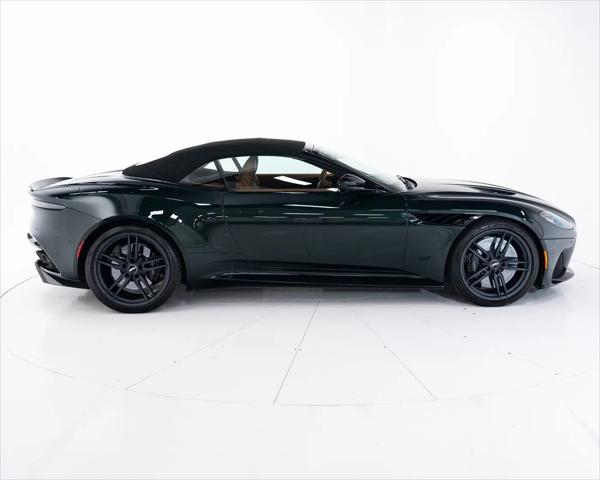 2023 Aston Martin DBS Volante