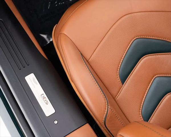 2023 Aston Martin DBS Volante