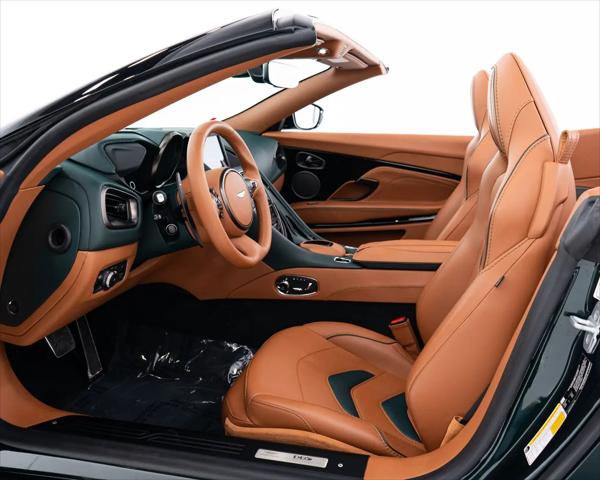 2023 Aston Martin DBS Volante