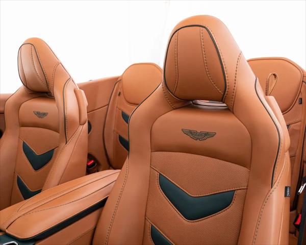 2023 Aston Martin DBS Volante