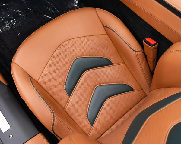 2023 Aston Martin DBS Volante