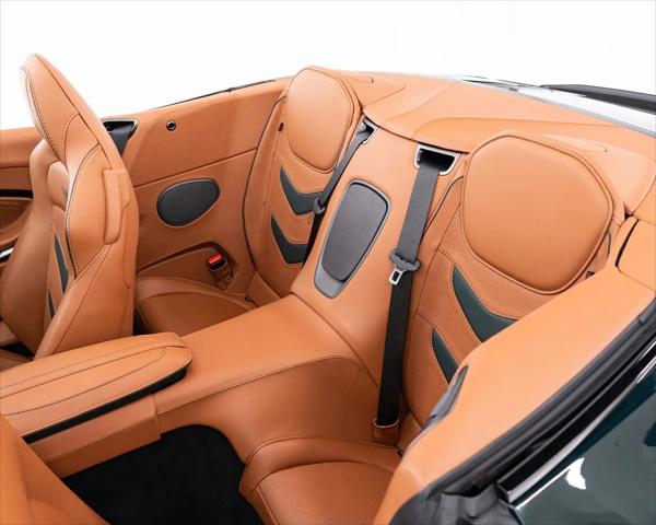 2023 Aston Martin DBS Volante