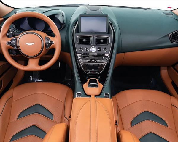 2023 Aston Martin DBS Volante