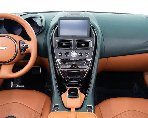 2023 Aston Martin DBS Volante