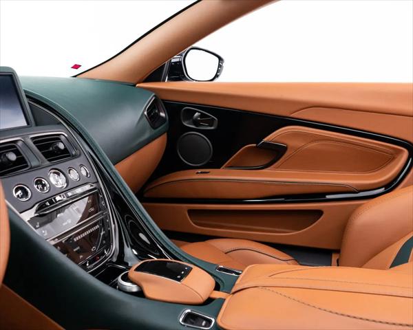 2023 Aston Martin DBS Volante