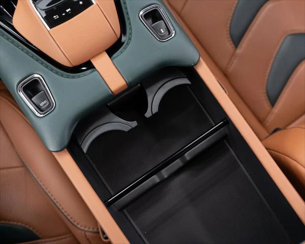 2023 Aston Martin DBS Volante