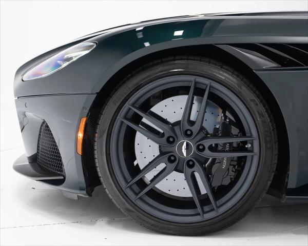 2023 Aston Martin DBS Volante