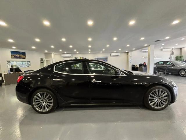 2017 Maserati Ghibli Standard