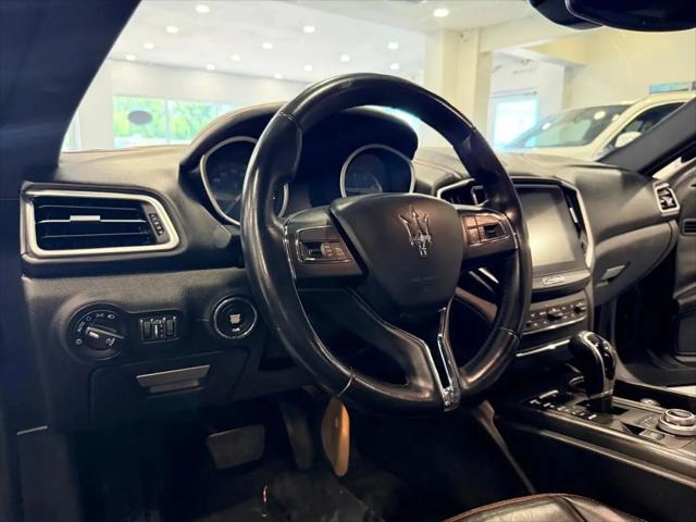 2017 Maserati Ghibli Standard
