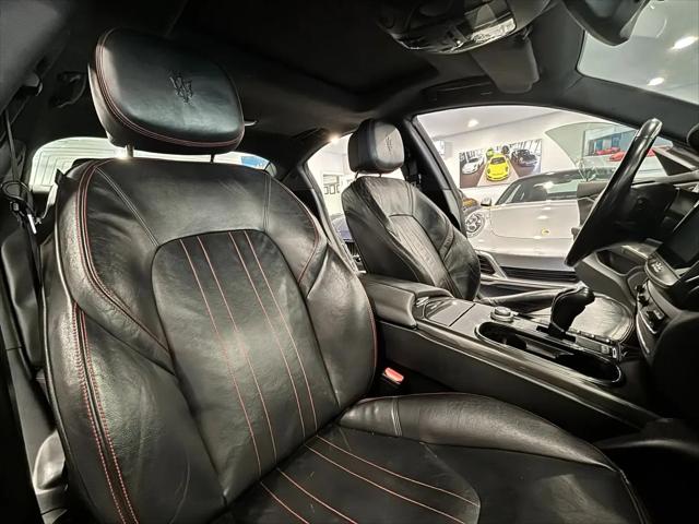 2017 Maserati Ghibli Standard