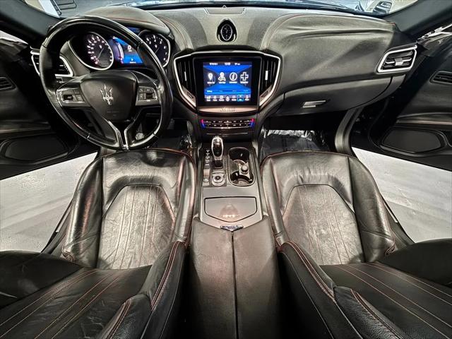 2017 Maserati Ghibli Standard