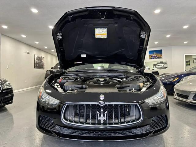 2017 Maserati Ghibli Standard
