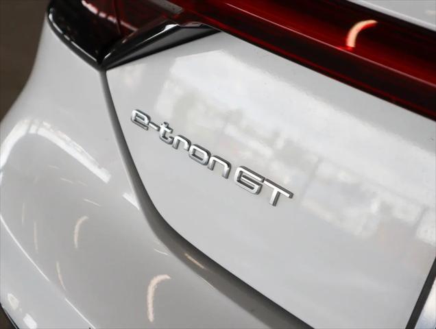2023 Audi e-tron GT Premium Plus quattro