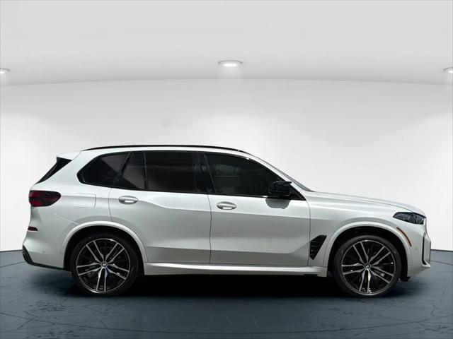 2025 BMW X5 M60i