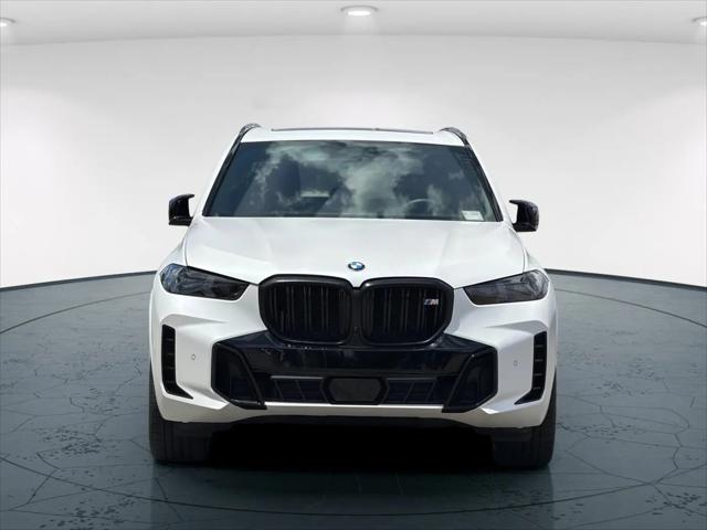 2025 BMW X5 M60i