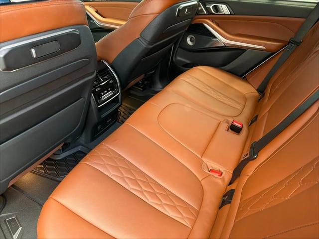 2025 BMW X5 M60i