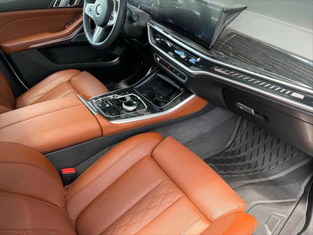 2025 BMW X5 M60i