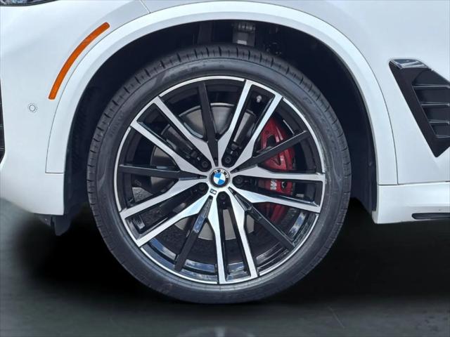 2025 BMW X5 M60i