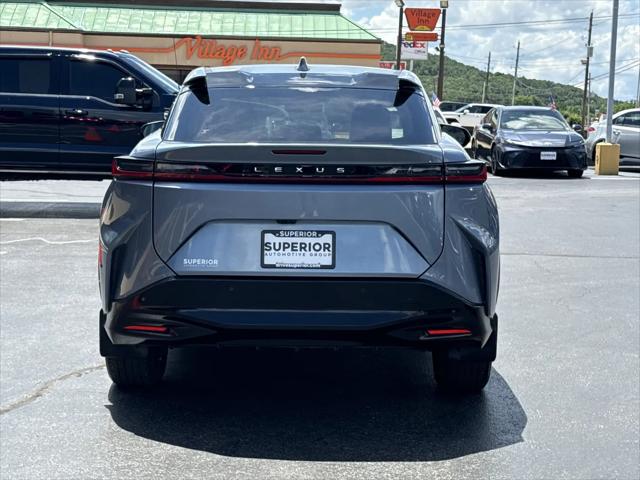 2023 Lexus RZ 450e Luxury