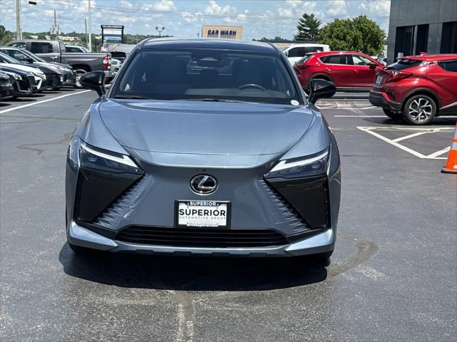 2023 Lexus RZ 450e Luxury